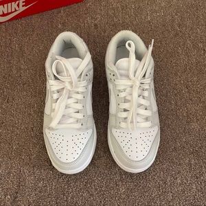 nike pronto dust low dunks